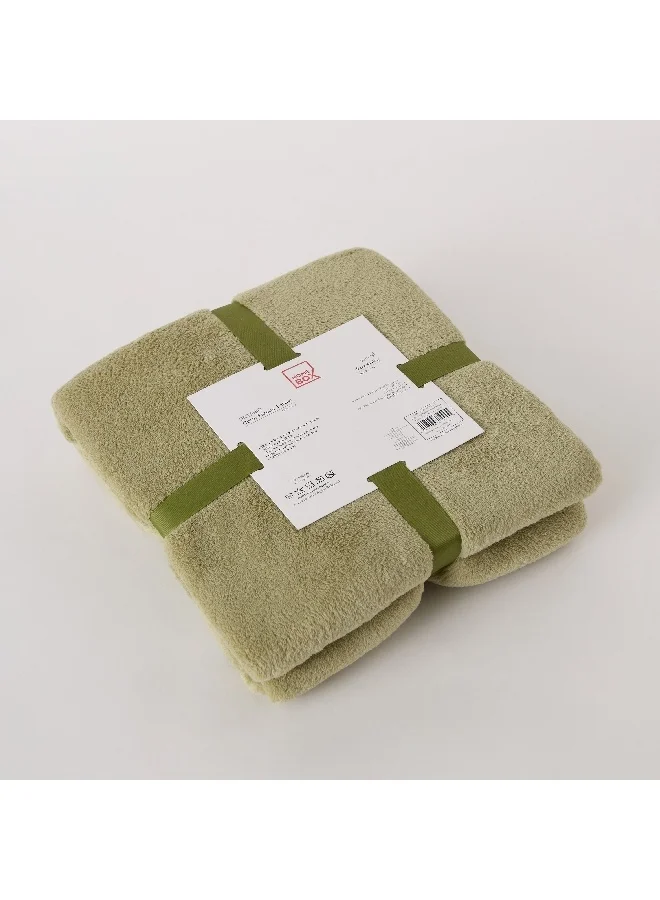 Home Box Ontario Solid Coral Fleece Throw 170 x 120 cm