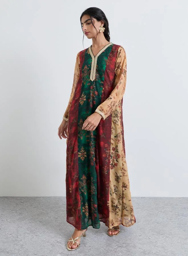 Amirah Color Block Printed Jalabiya With Lace Trim Detail