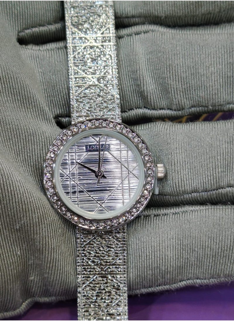 Lo Elegant women's watch made of high-quality stainless steel 