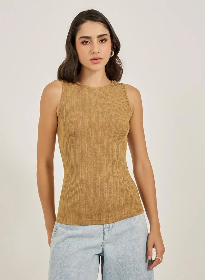 Styli Textured Fitted Round Neck Sleeveless Tank