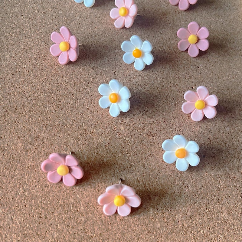 Supfoxer Flower Cute Push Pins for Bulletin Board, Office Decor for Women Cute Thumb Tacks for Cork Board Hanging Posters Photos Maps ï¼ˆ30pcsï¼‰ - Image 5
