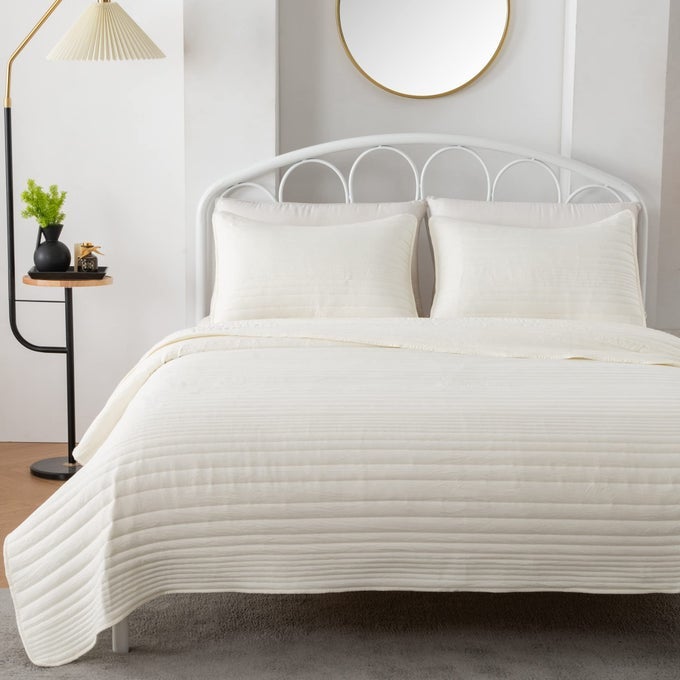 QUILT SET KING SIZE IVORY LIGHTWEIGHT ULTRA SOFT MICROFIBER BEDSPREAD 3 PIECE KING COVERLET FOR ALL SEASON PARKER COLLECTION KING IVORY