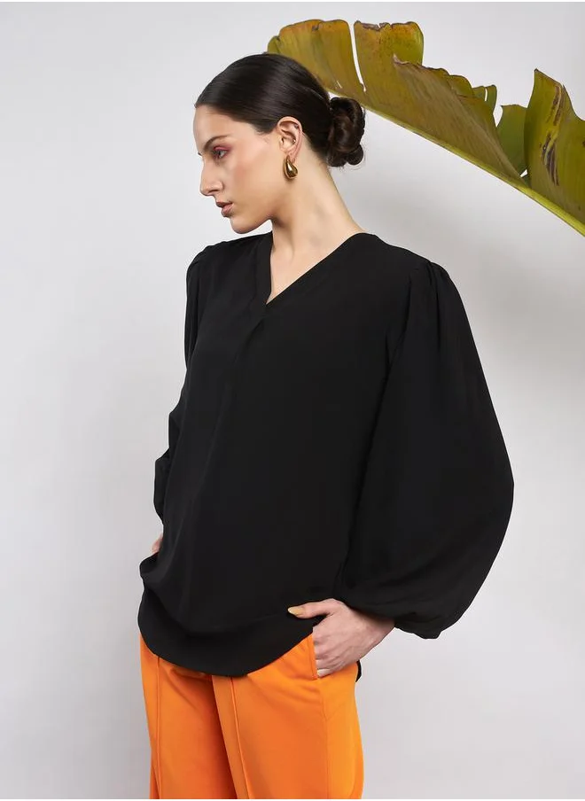 ساسافراس V Neck Puff Sleeve Blouse by Styli