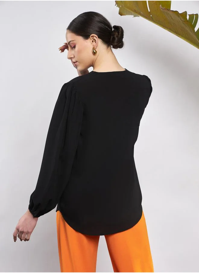 ساسافراس V Neck Puff Sleeve Blouse by Styli