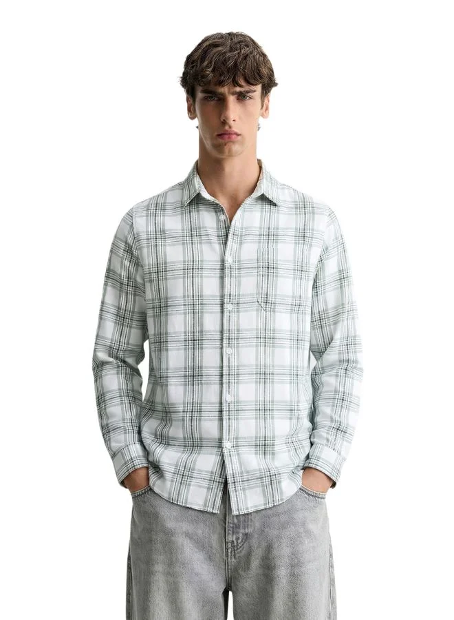 The Indian Garage Co Men Slim Fit Checked Cutaway Collar Full Sleeves Shirt