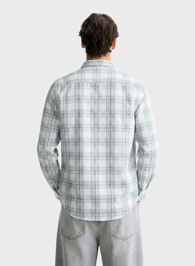 The Indian Garage Co Men Slim Fit Checked Cutaway Collar Full Sleeves Shirt