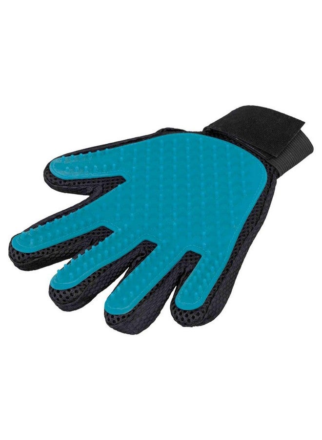 تريكسي قفازات تدليك للعناية بالفراء للكلاب، تعتني بحيوانك الأليف أثناء مداعبته، وتزيل تشابك الشعر المتساقط، وتمنح الفراء لمعانًا حريريًا وتزيد من تدفق الدم - 24 × 16 سم - Image 2