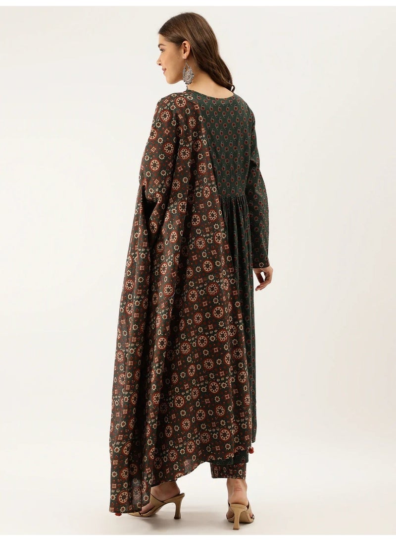 Divena Women's Hand Block Print Pure Cotton Flared Kurta Set with Pants and Dupatta - Image 4