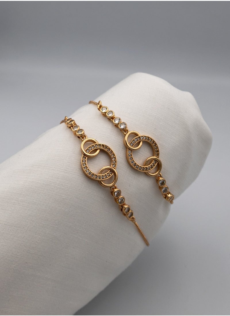 mjuhurat Elegant Gold-Plated Bracelet with Interlinked Circles and Crystals  - Image 1