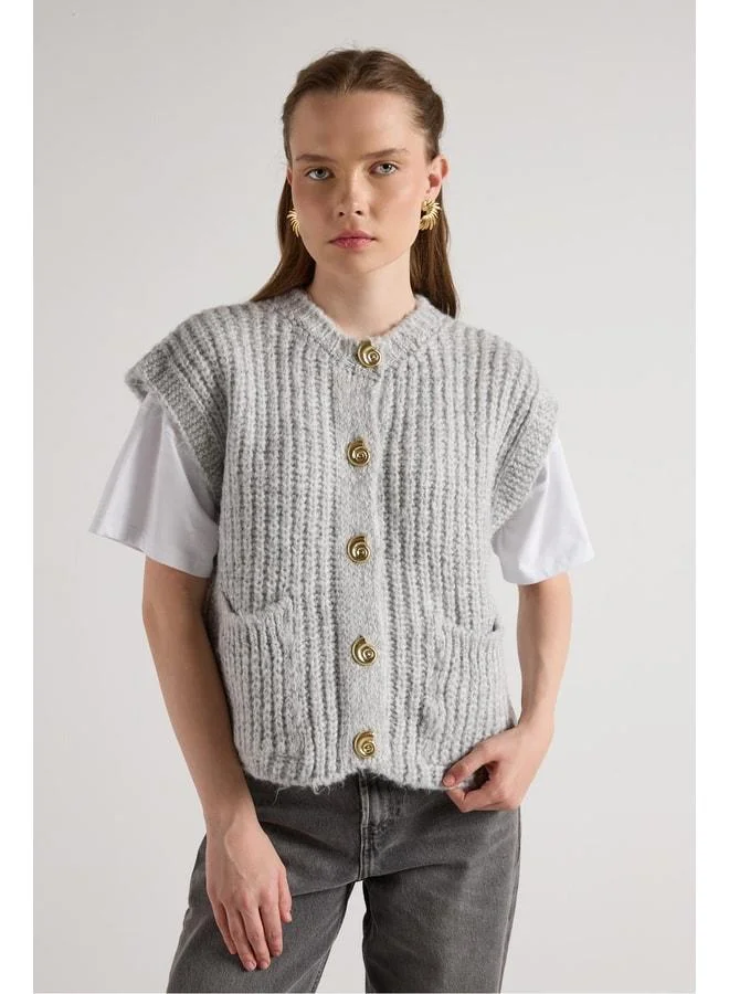 mina aise Women's Gray Hair Braid Button Detailed Knit Vest 5584