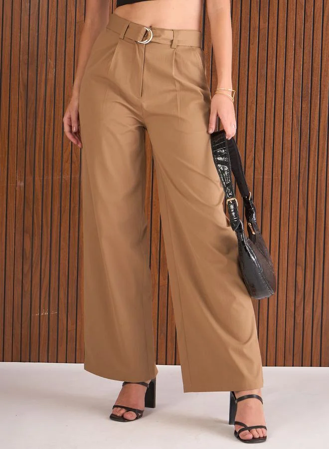 ساسافراس بنطال سادة بقصة مستقيمة وكسرات