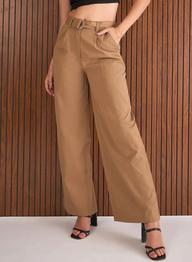 ساسافراس بنطال سادة بقصة مستقيمة وكسرات