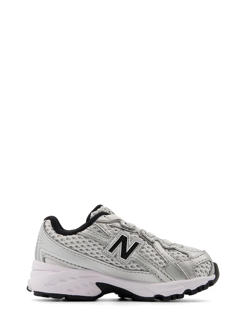 New Balance 740