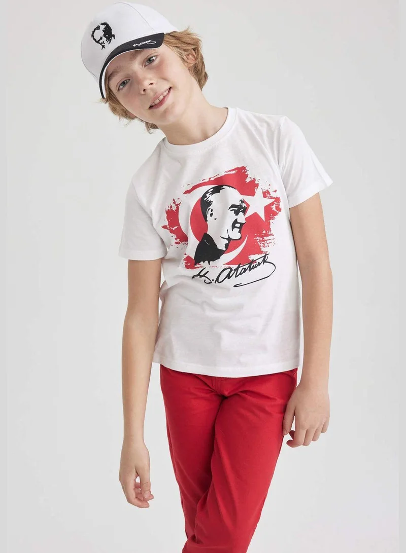 DeFacto Boy Crew Neck Atatürk Printed Short Sleeved T-Shirt