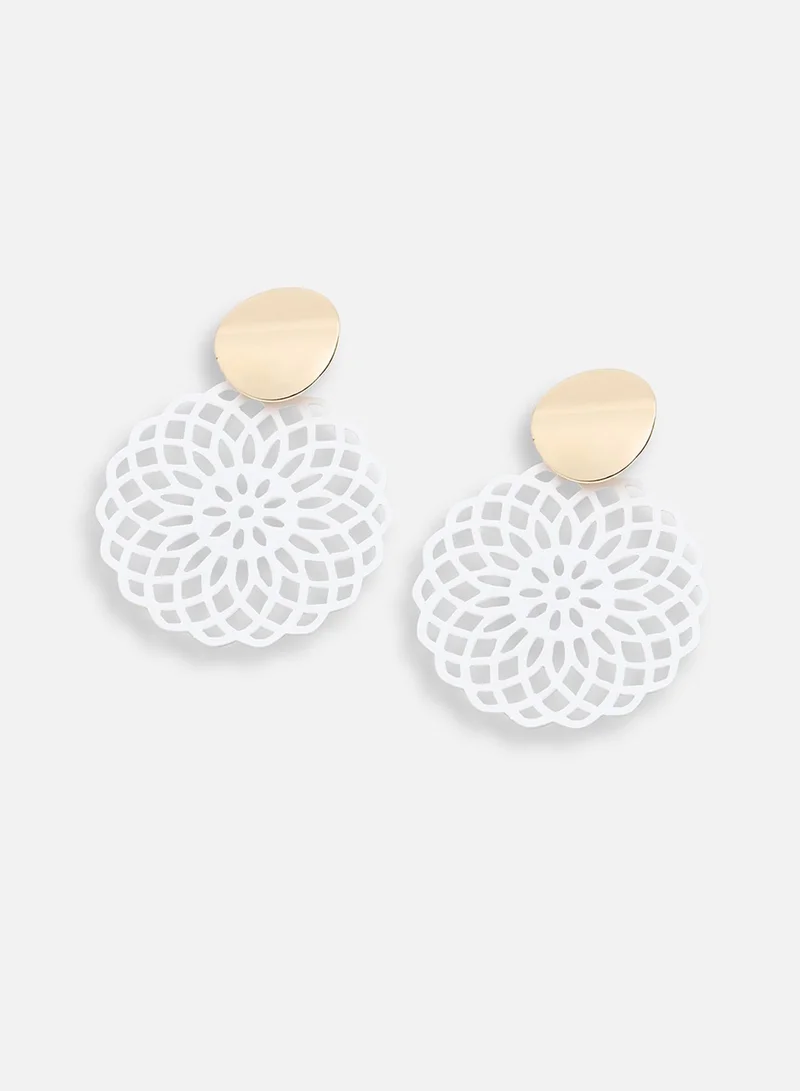 سوهي حلق مصمم للحفلات مطلي بالذهب