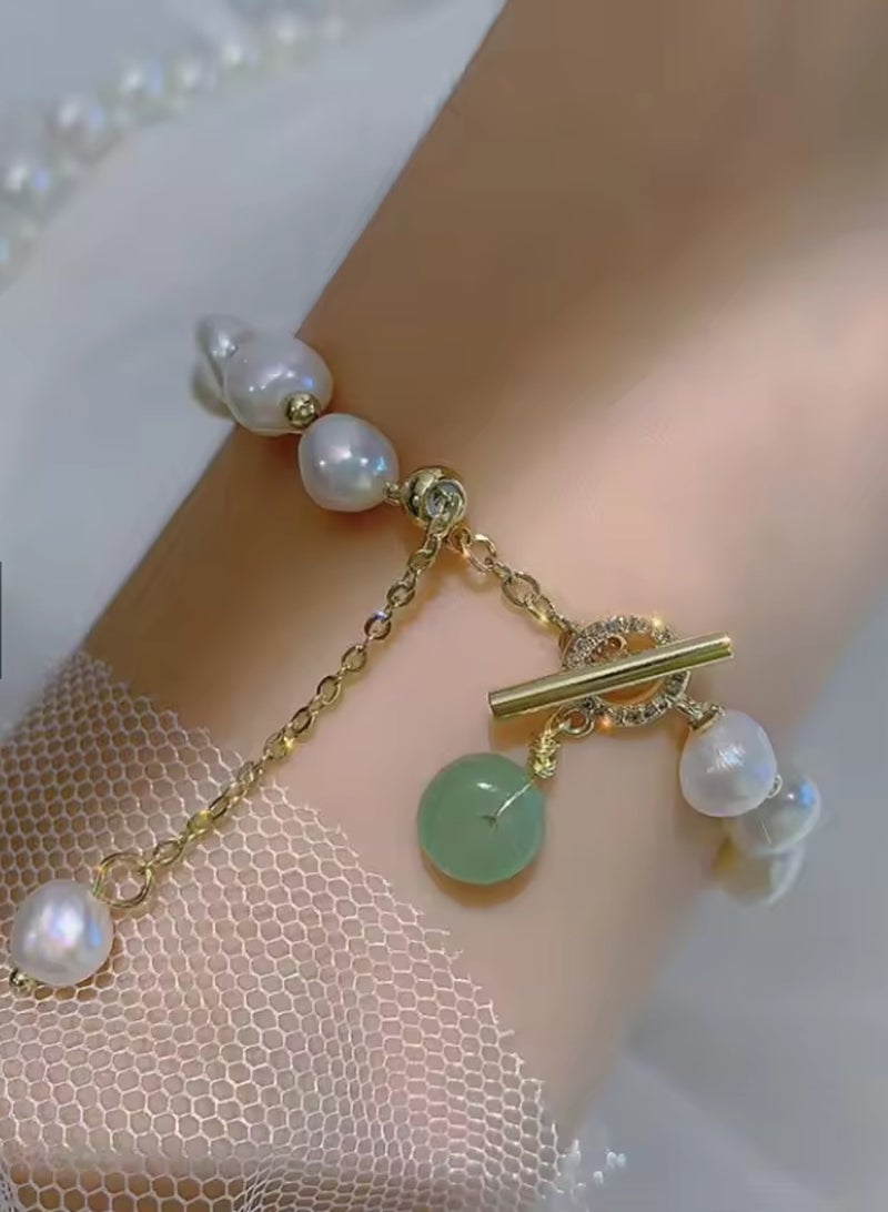 Casual collection Trendy & High Quality Pearl Bracelet For Women - Image 2