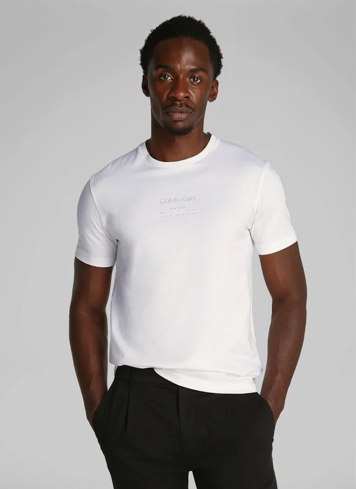 كالفن كلاين Raised Editorial Logo T-Shirt