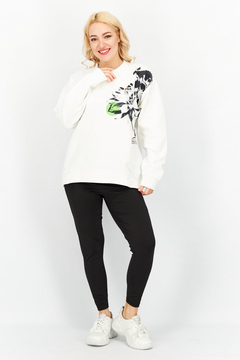 FILA سويت شيرت رياضي نسائي بأكمام طويلة بحجم كبير مع شعار العلامة التجارية، أبيض - Image 3