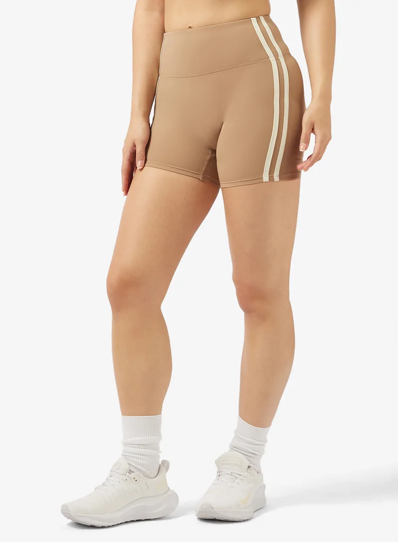 فورورد شورتات عالية الخصر بدون خياطة مع خطوط جانبية