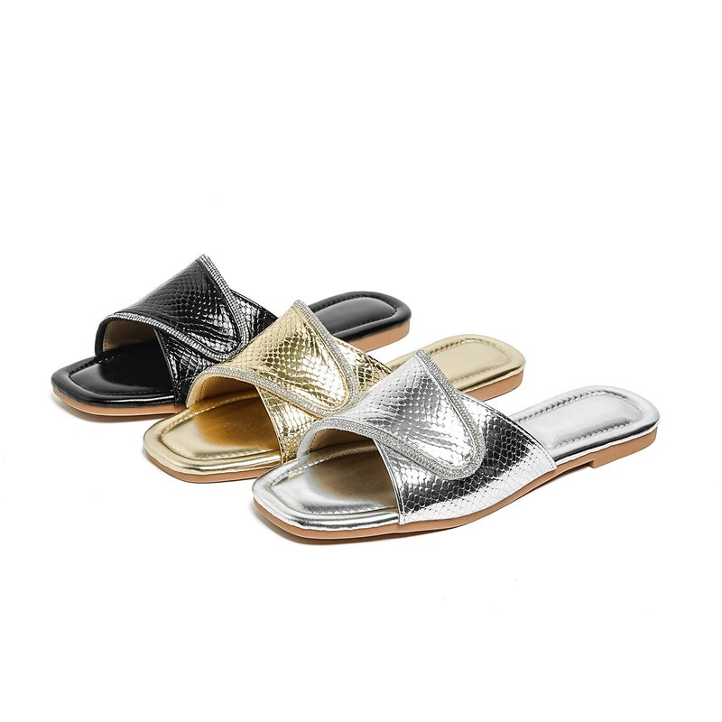 النمط البوهيمي 2025 Sandals النساء الجديدة مع Rhinestones ، شاطئ عصري ناعم مبيع حذاء مسطحة متعددة الاستخدامات للاستخدام في الهواء الطلق - Image 5