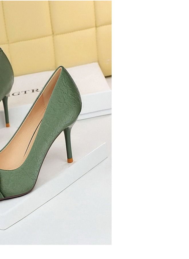 BIGTREE Shallow Pointed Large Metal Buckle High Heels 7.5CM Green  - Image 3
