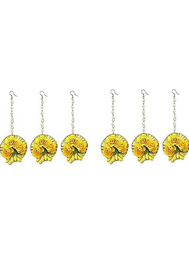 مجموعة مجوهرات ماانغ تيكا الزهرية العرقية من لاكشمي لحفلات الزفاف | حفلات استقبال المواليد | هالدي | مهدى | حفلات باللونين الأصفر والذهبي للفتيات والنساء (مجموعة من 18) - Image 3