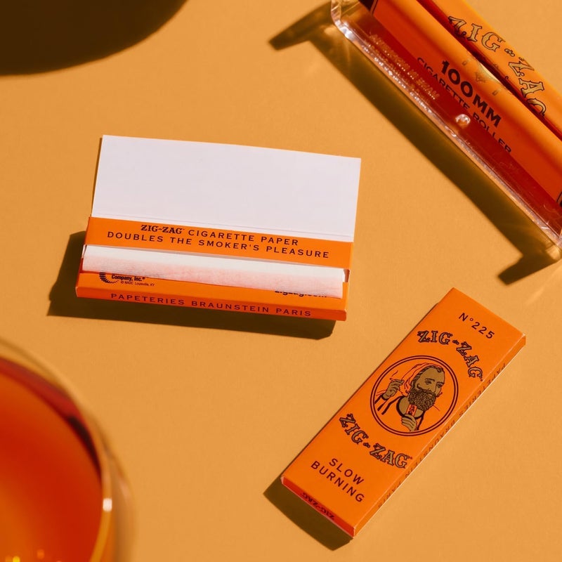 Zigzag Rolling Papers French Orange 1 1/4 Size - 48 Booklets (32 Sheets Each) - Rolling Papers Carton - Image 2