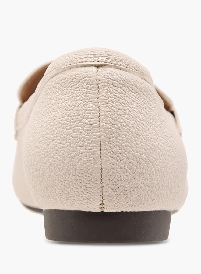 سيليست لوفرز نسائي سادة بتفاصيل ساحرة - Image 5