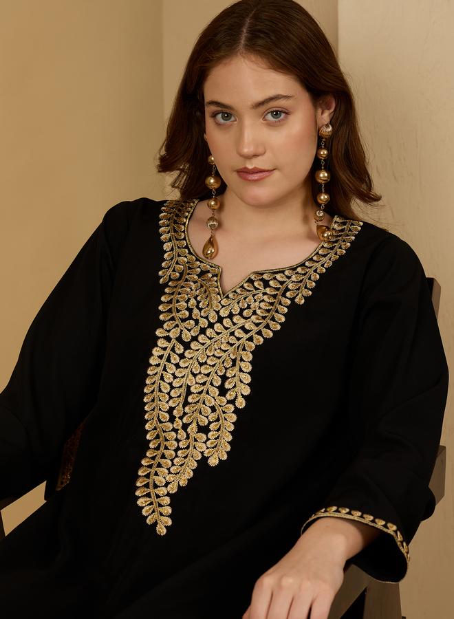 Styli Black Embroidered A-Line Jalabiya with Embellishment - Image 4