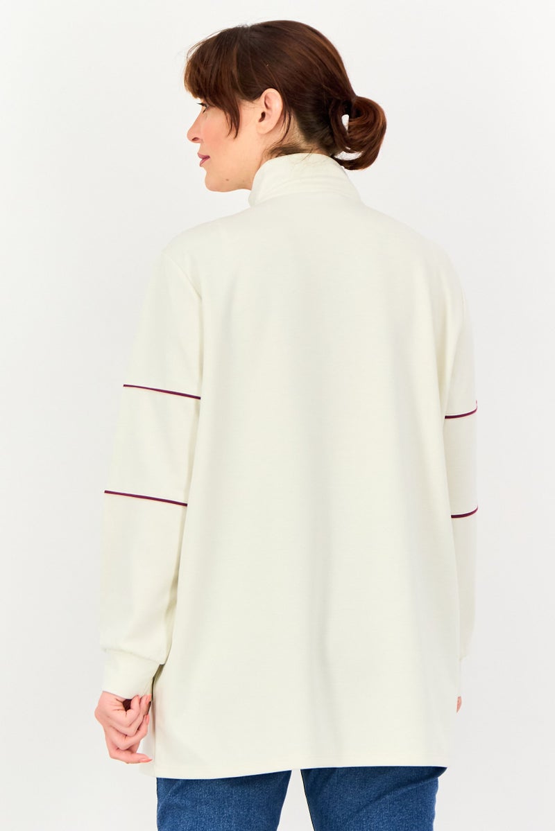 DeFacto سويت شيرت نسائي بأكمام طويلة وياقة مرتفعة بشعار العلامة التجارية، عاجي - Image 4