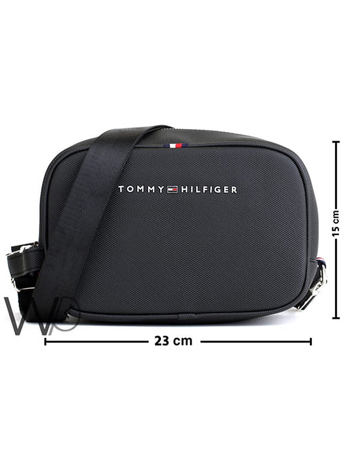 تومي هيلفيغر سبورت حقيبة يد باللون الأسود للرجال شنطة من تومي هيلفيغر - Image 3