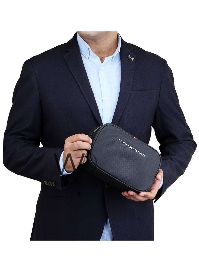 تومي هيلفيغر سبورت حقيبة يد باللون الأسود للرجال شنطة من تومي هيلفيغر - Image 2