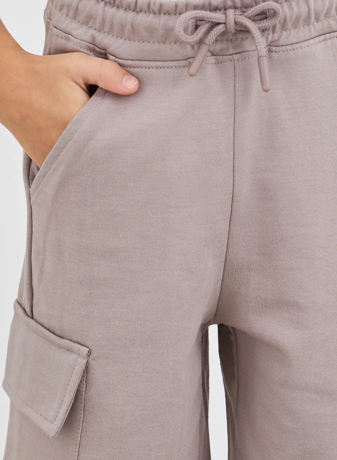 Styli Styli Regular Fit Cargo Pockets Knit Short
