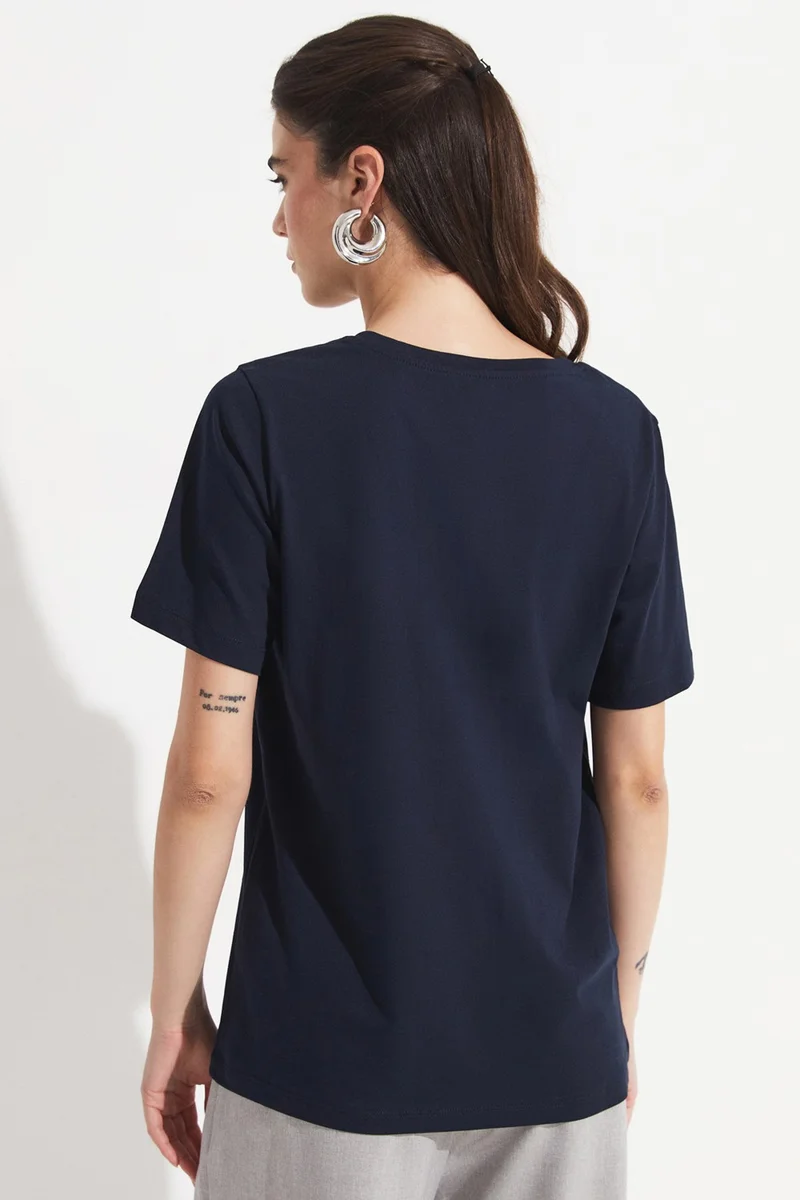 JUNE V-neck 100% Cotton Basic T-Shirt