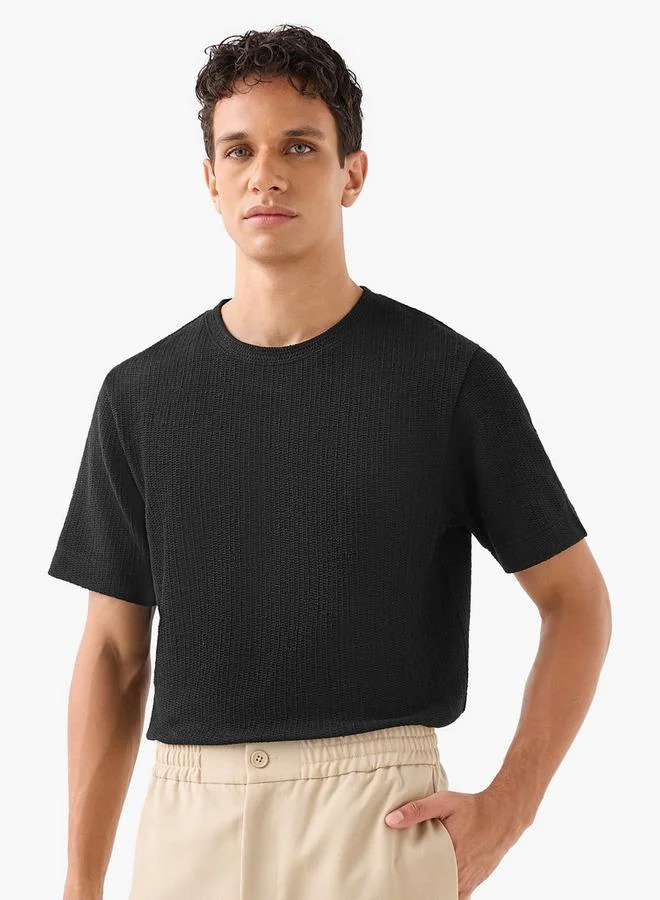 Iconic Iconic Men Regular Fit Crew Neck Short Sleeves Honeycomb Textured T-shirt