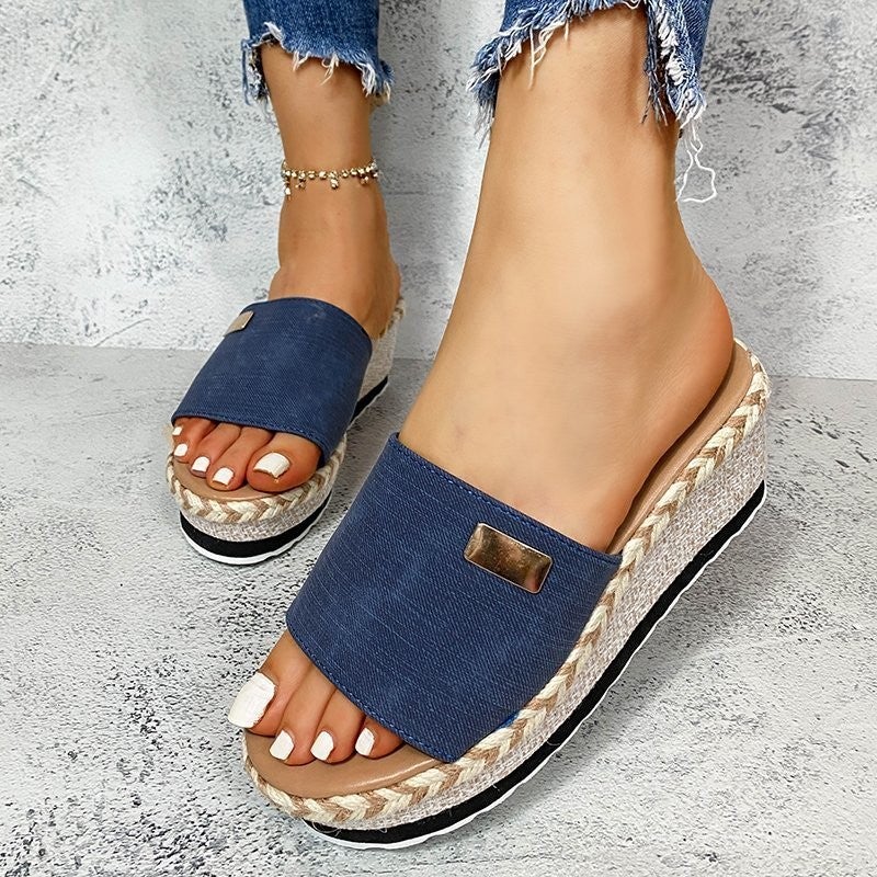 Foreign Trade Large Size Women''s Shoes and Summer New Style Wedge Heel Hemp Rope Sandals and Slippers Women''s High Heel Sandals and Slippers Women''s Outer Wear - Image 5