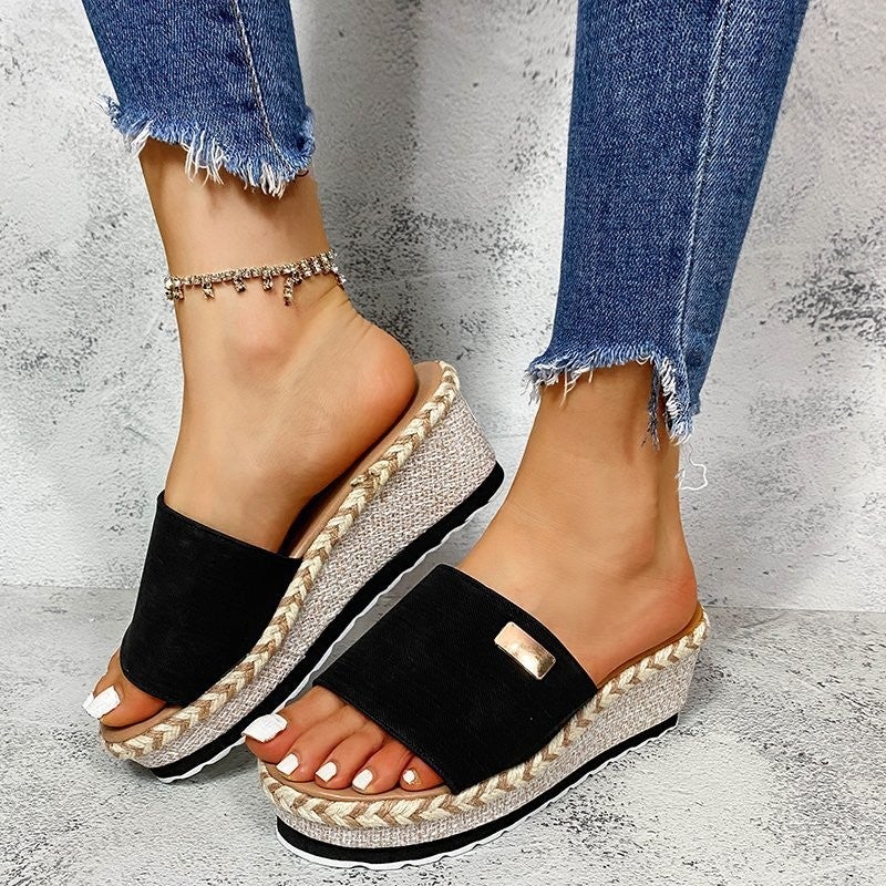 Foreign Trade Large Size Women''s Shoes and Summer New Style Wedge Heel Hemp Rope Sandals and Slippers Women''s High Heel Sandals and Slippers Women''s Outer Wear - Image 3