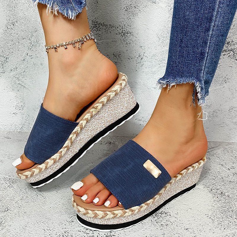 Foreign Trade Large Size Women''s Shoes and Summer New Style Wedge Heel Hemp Rope Sandals and Slippers Women''s High Heel Sandals and Slippers Women''s Outer Wear - Image 1
