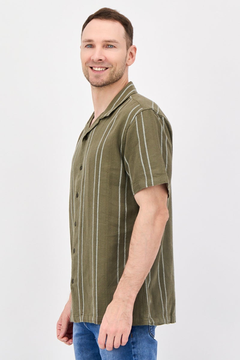 Aeropostale قميص رجالي عادي قصير الأكمام بخطوط، زيتوني - Image 4