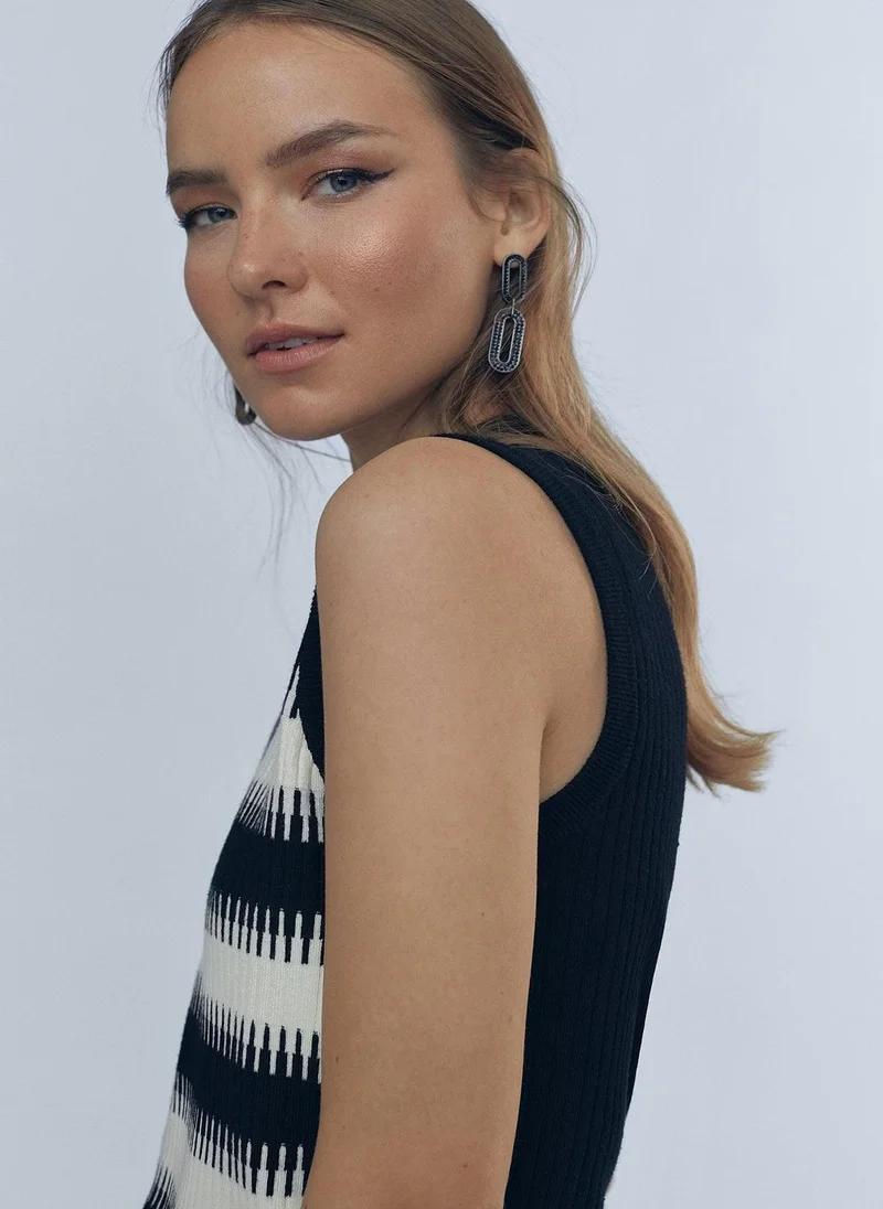 Lola Casademunt Two-tone knit top