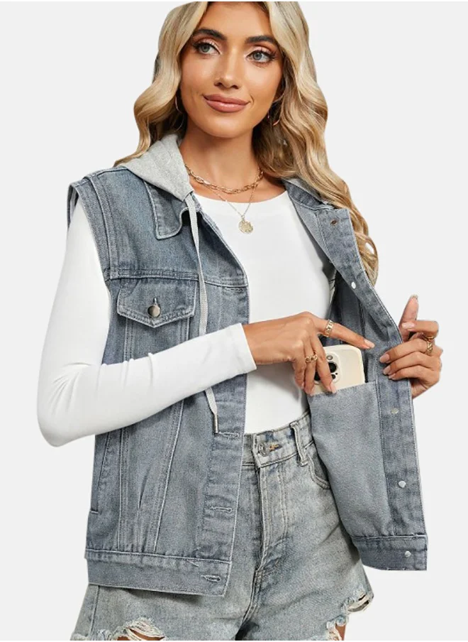 يونيكي Blue Collared Sleeveless Denim Jacket