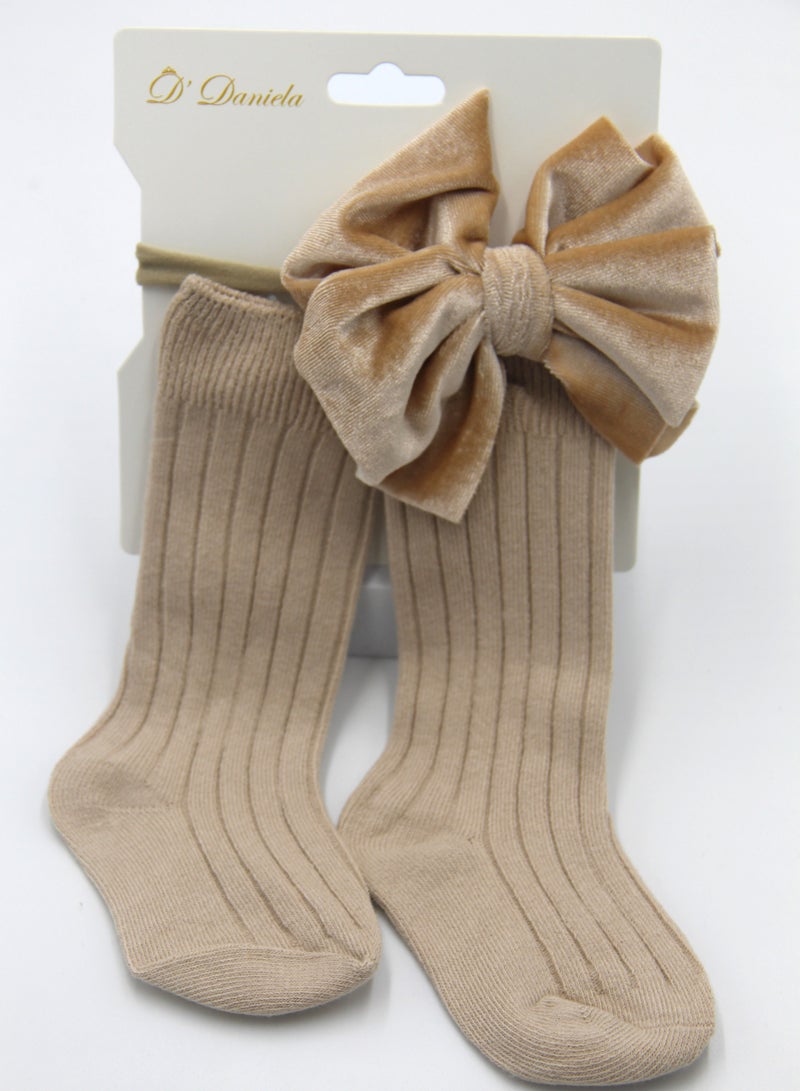 D'Daniela Mikha Socks & Ribbon Bow Set For Babies and Girls - Beige - Image 1