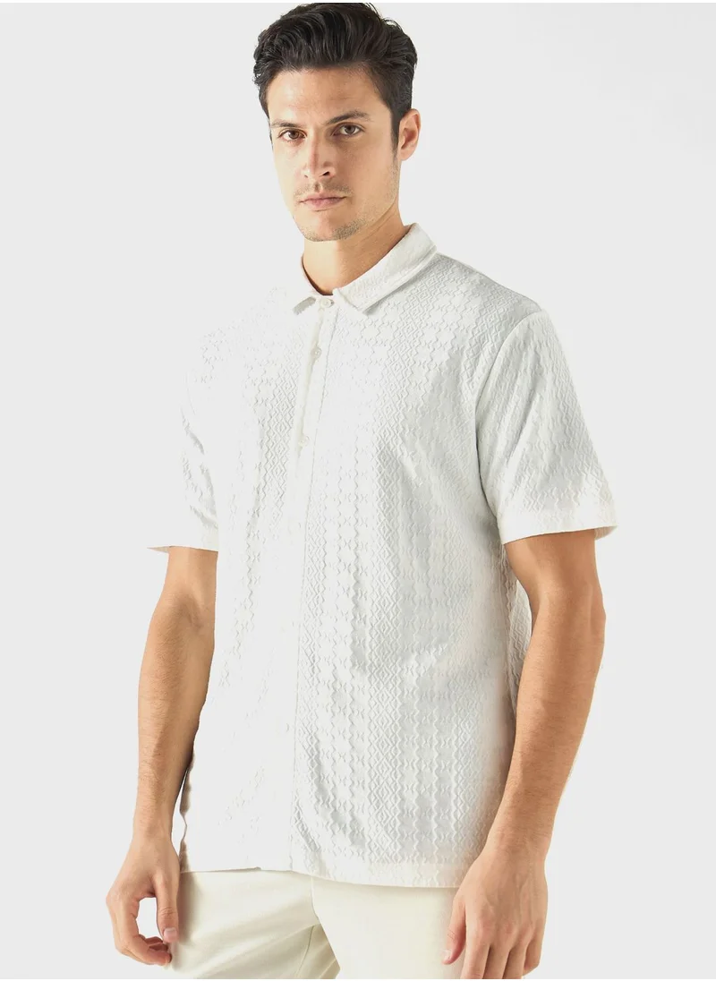 ايكونيك Essentials  Relaxed
  Fit Shirts