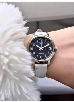 Q&Q Minimal Elegant Thin Case Numeral Women's Leather Band Wristwatch  - Image 2