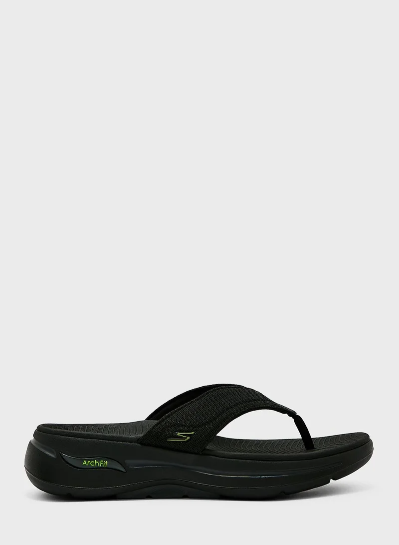 SKECHERS Go Walk Arch Fit Sandal