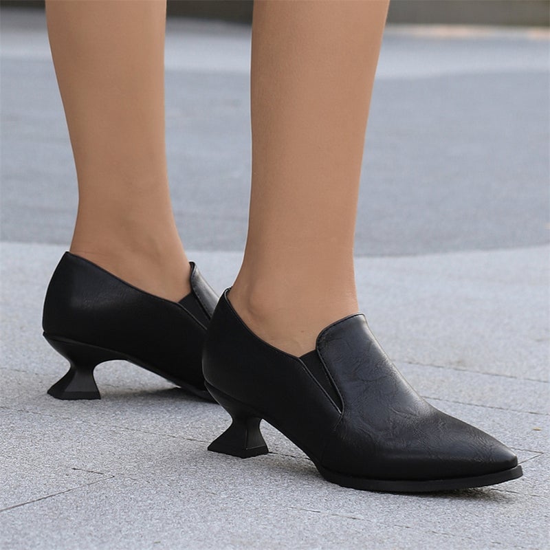 In The Spring Of 2024 Fashion Pointed Heel 40-48 Plus Size Classic Distressed Shoes Women - Image 3