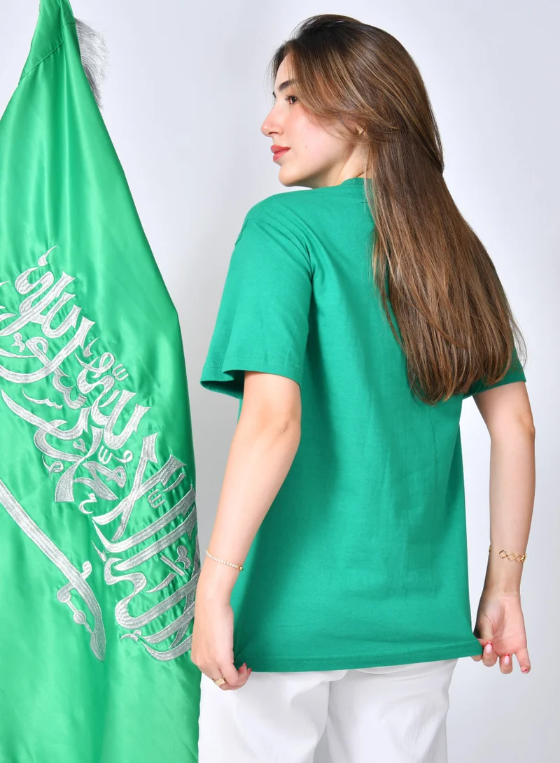 عبايات حوراء تيشيرت أخضر بتطريز شعار عزنا بأصالتنا