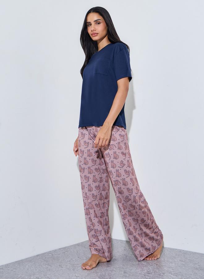 Styli Multi-Color Solid Pocket Detail T-Shirt and All Over Cat Print Pants Pyjama Set - Image 1