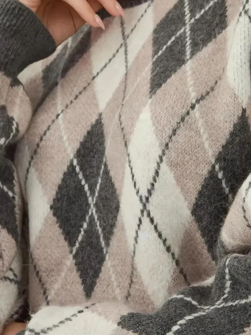 بيغ دارت كنزة محبوكة بأكمام طويلة بنقش هندسي من