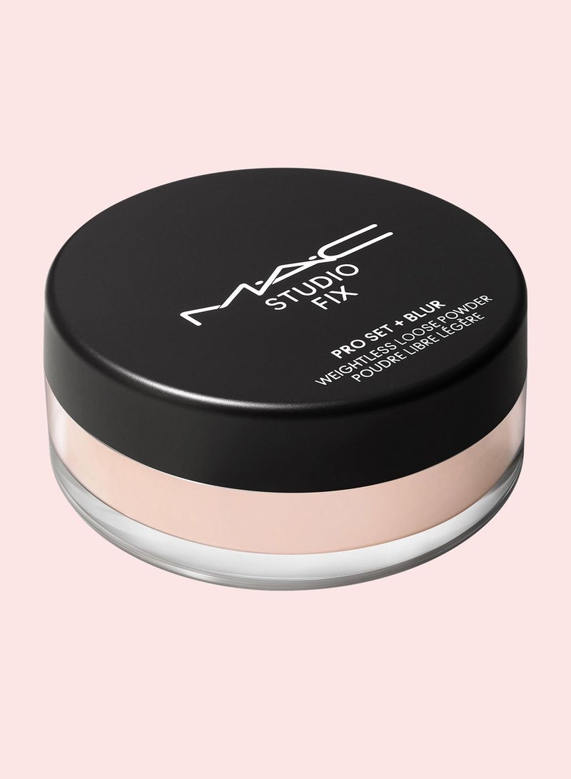MAC Cosmetics Studio Fix Pro Set + Blur Weightless Loose Powder - Light - Image 4
